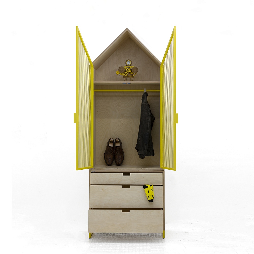 20241101 yellow house 0020 square 1600.jpg