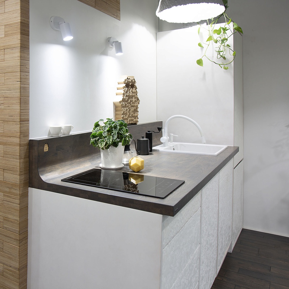 20231215 kitchen zori 0050 square.jpg