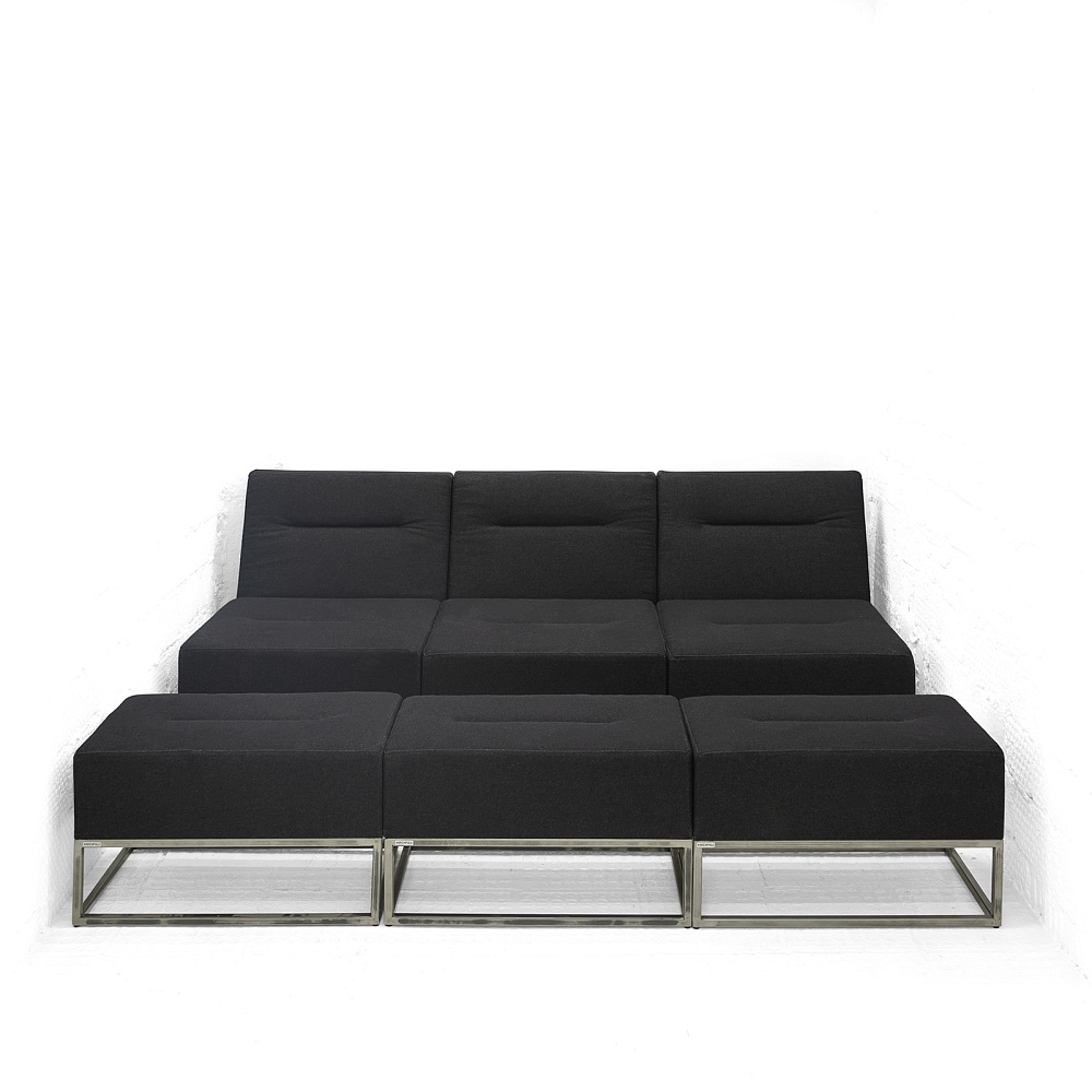 20241028 pier sofa 0030 square 1600.jpg