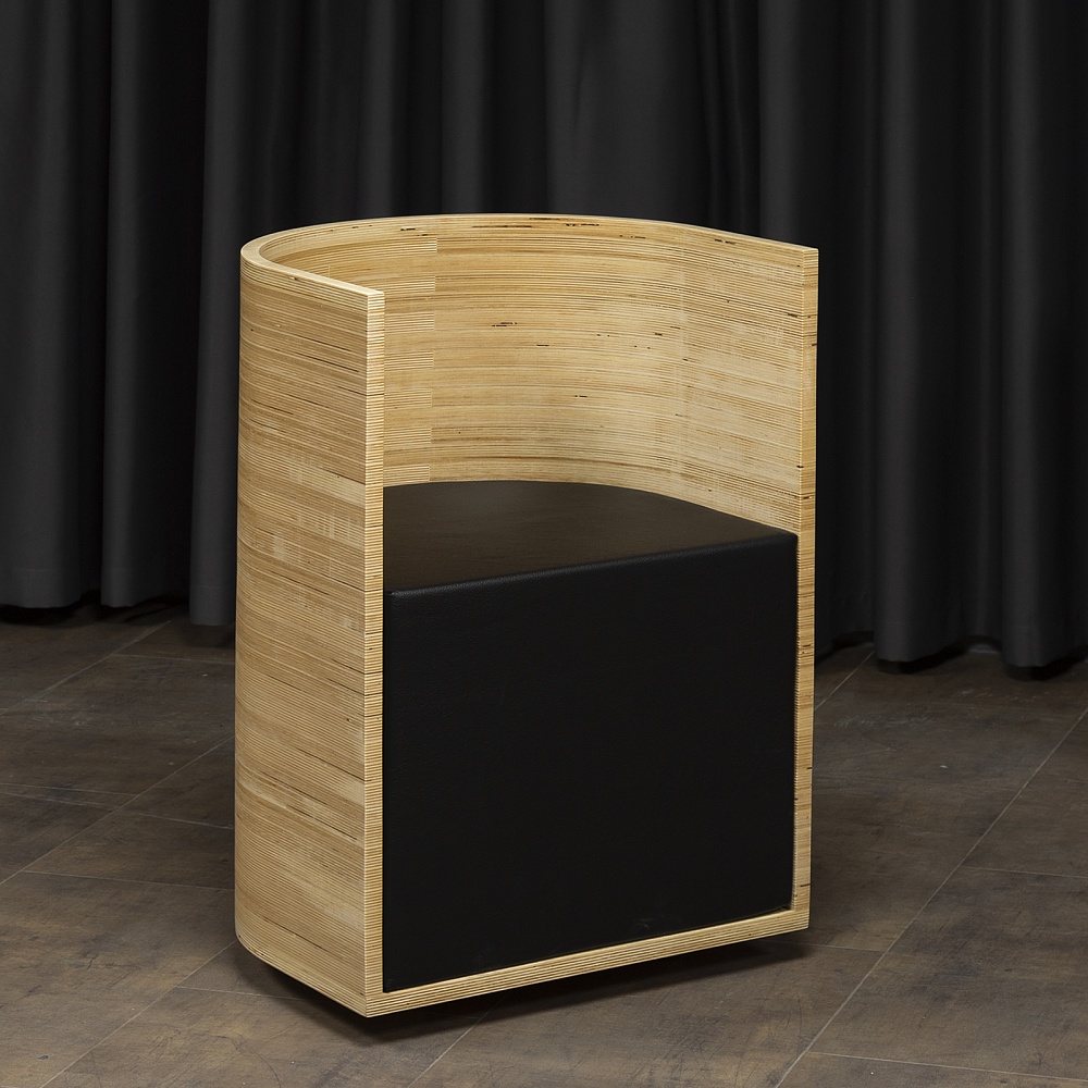 20241022 vases 0140 square 1600.jpg