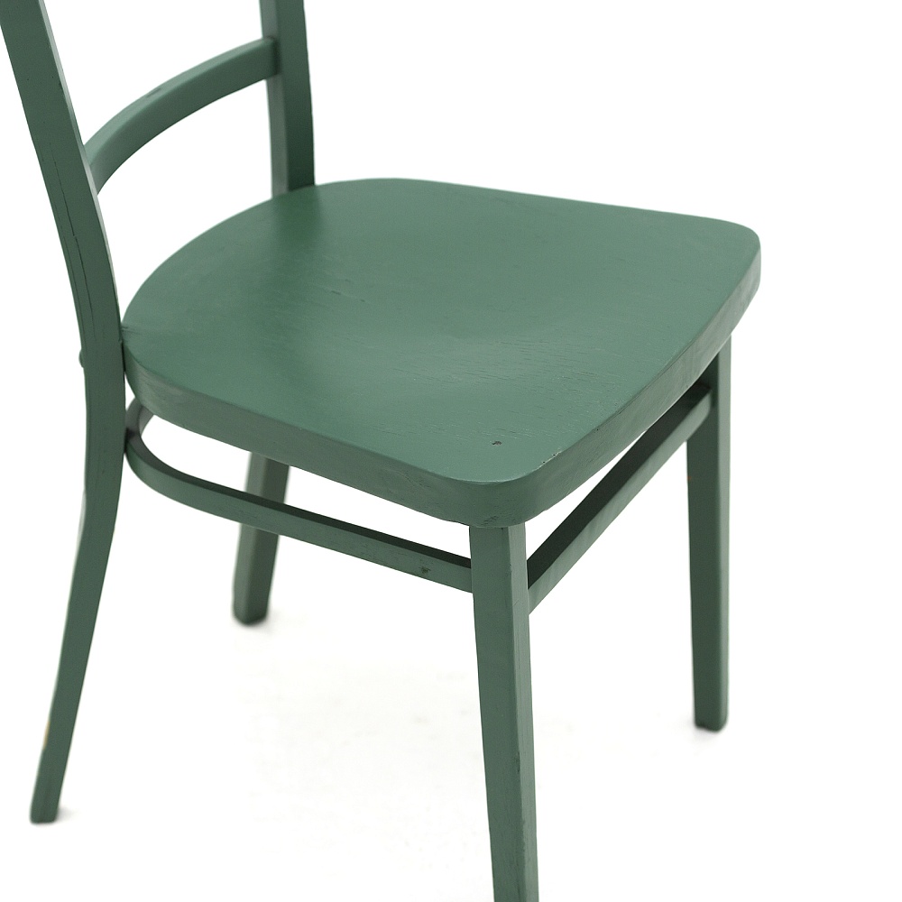 20241016 green chair 1 0040 square 1600.jpg