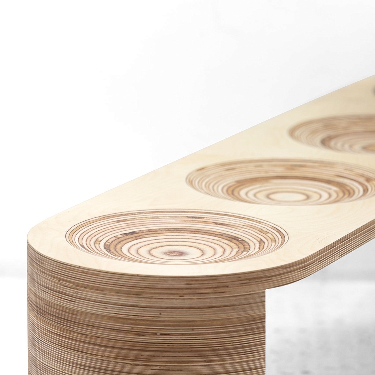 20250311-ovale-bench-0040-square-1600.jpg